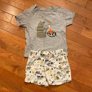 The North Face Baby Boy 6-12 Months Worn Once Camping Bear Short Sleeve Set
